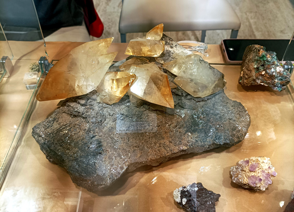 Mineralia´s Sevilla XXXV Exposición Bolsa Internacional Minerales, Fósiles y Gemas